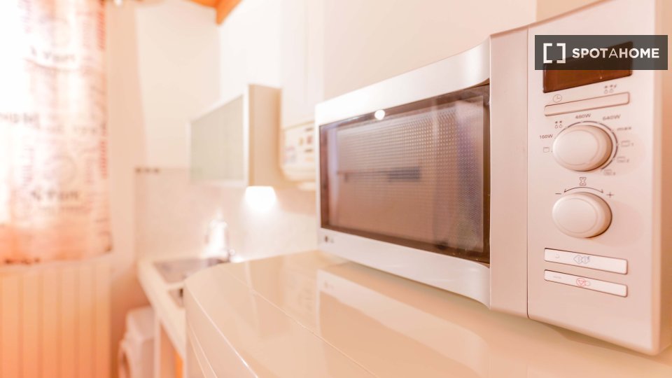 Immagine 5 di Ufficio in affitto  in Via Mirasole a Bologna