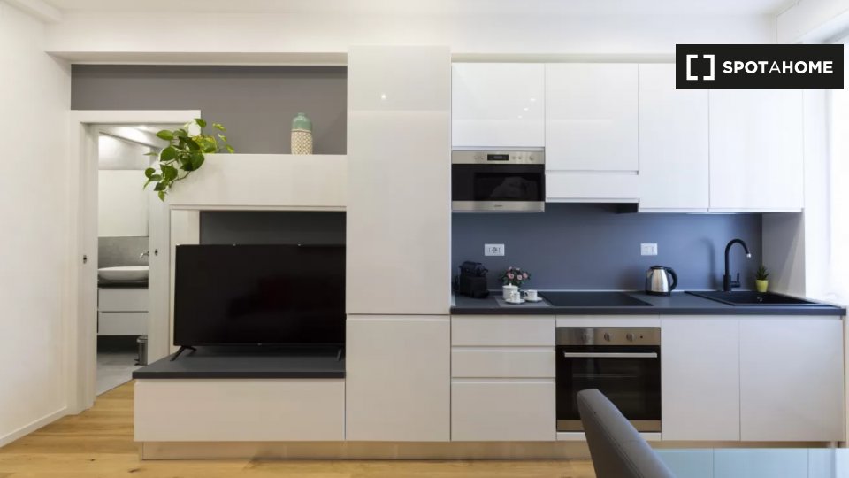 Immagine 7 di Appartamento in affitto  in Piazza Tirana a Milano