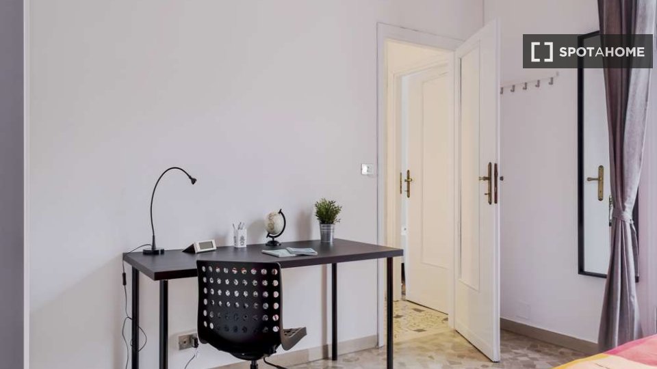 Immagine 8 di Camera condivisa in affitto  in Via delle Belle Arti a Bologna