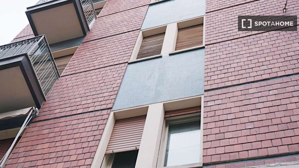 Immagine 12 di Camera condivisa in affitto  in Via Santa Croce a Bologna