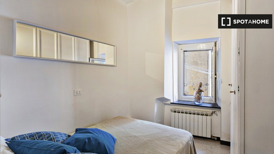 Immagine 10 di Appartamento in affitto  in Salita di Santa Maria di Castello a Genova