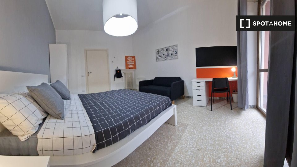 Immagine 6 di Camera condivisa in affitto  in Piazza Cardinal Ferrari a Roma