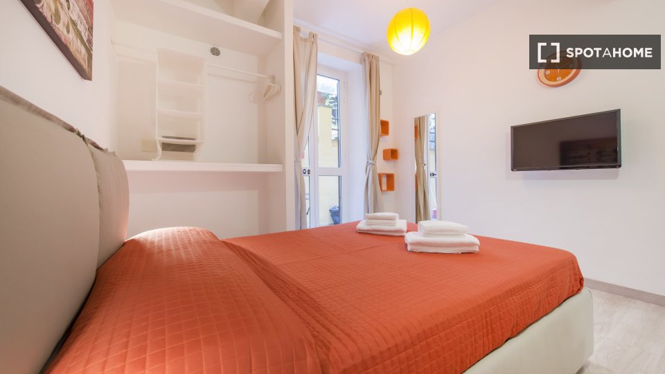 Immagine 19 di Ufficio in affitto  in Via Ariosto, 00185 Roma RM, Italy a Roma