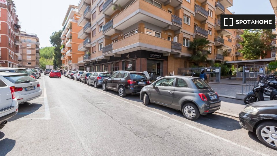 Immagine 10 di Ufficio in affitto  in Via Gualtiero Serafino a Roma