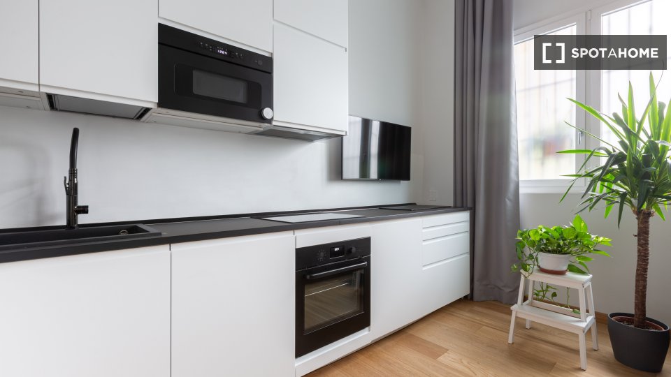 Immagine 2 di Appartamento in affitto  in Via Friuli a Milano