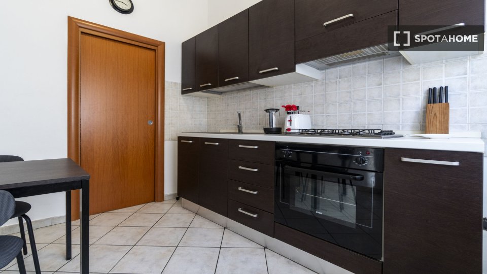 Immagine 9 di Appartamento in affitto  in Via Ferrarese a Bologna