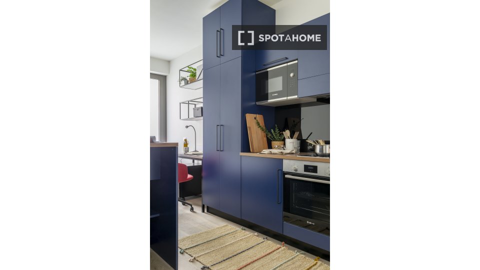 Immagine 4 di Ufficio in affitto  in Via Moretta a Torino