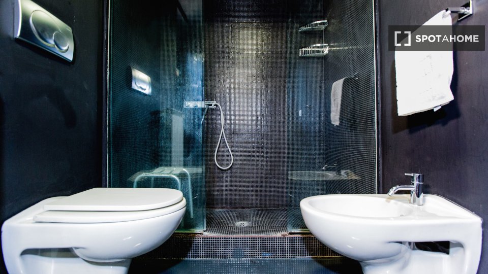 Immagine 8 di Appartamento in affitto  in Via del Porto a Roma