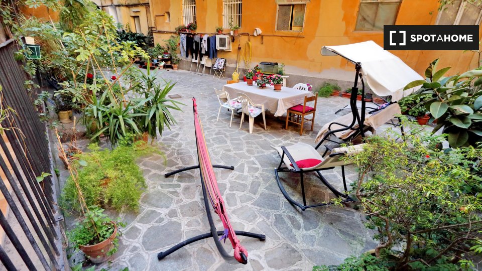 Immagine 18 di Ufficio in affitto  in Via Garibaldi a Roma