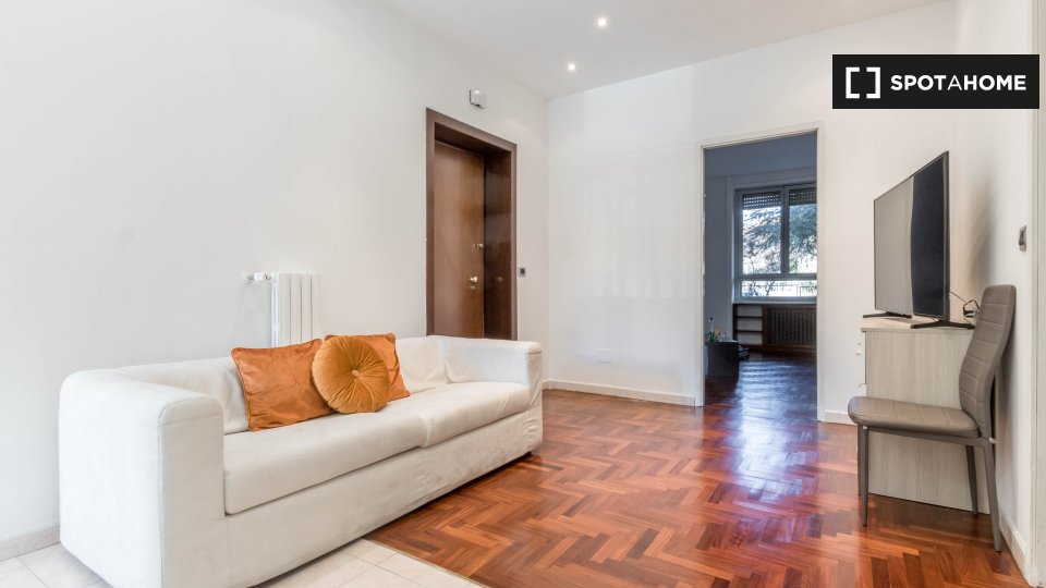 Immagine 8 di Camera condivisa in affitto  in Via Guido Guarini Matteucci a Milano