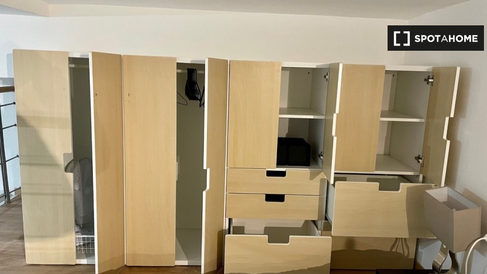 Immagine 12 di Ufficio in affitto  in Viale Col di Lana a Milano