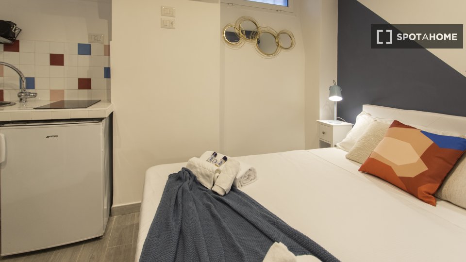 Immagine 12 di Ufficio in affitto  in Via della Lungarina a Roma