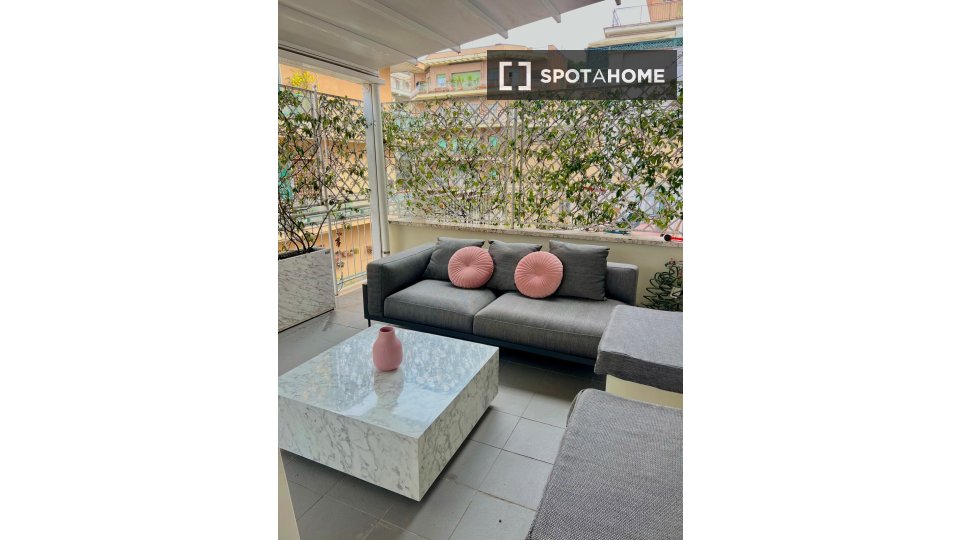 Immagine 8 di Appartamento in affitto  in Via Barnaba Tortolini a Roma