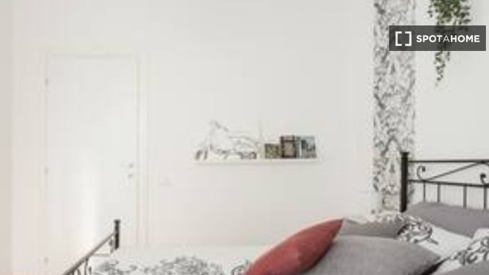 Immagine 3 di Appartamento in affitto  in Via Pinerolo a Roma