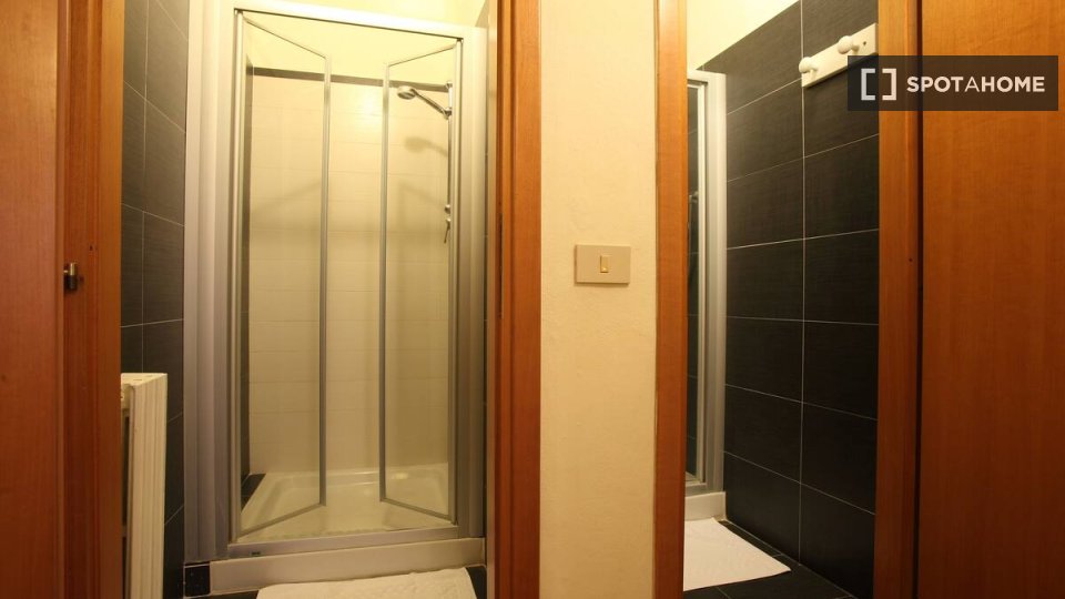 Immagine 8 di Residence in affitto  in Via del Porrione a Siena