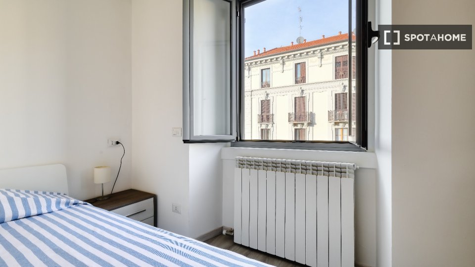 Immagine 15 di Ufficio in affitto  in Via Vigevano a Milano