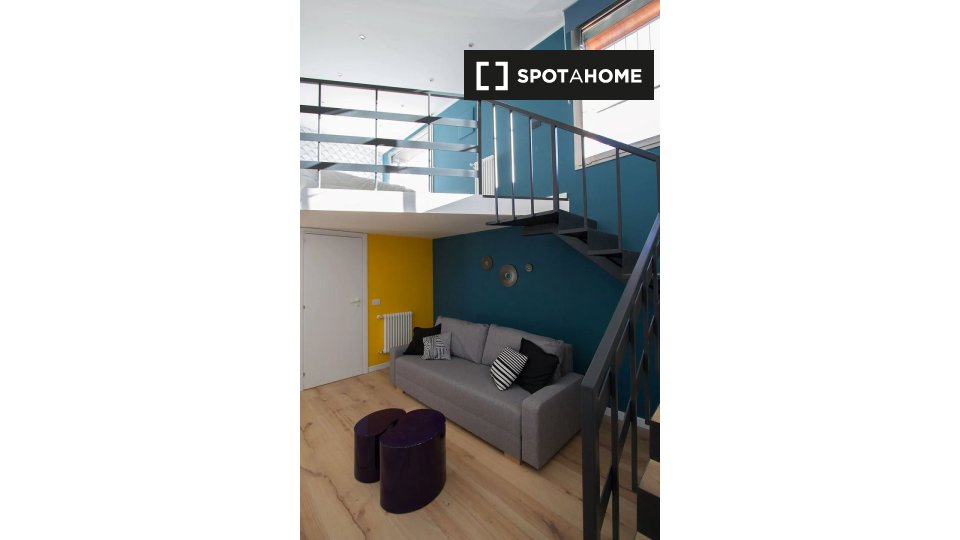 Immagine 3 di Ufficio in affitto  in Via Gaetano de Castillia a Milano