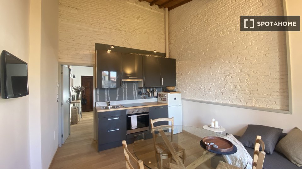 Immagine 1 di Appartamento in affitto  in Via S. Zanobi a Firenze