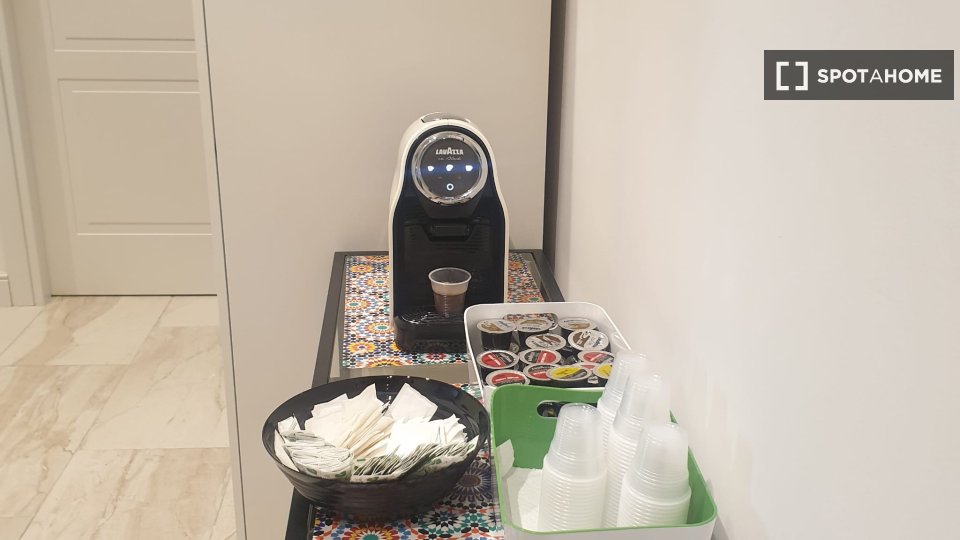 Immagine 9 di Ufficio in affitto  in Via di S. Giovanni in Laterano a Roma