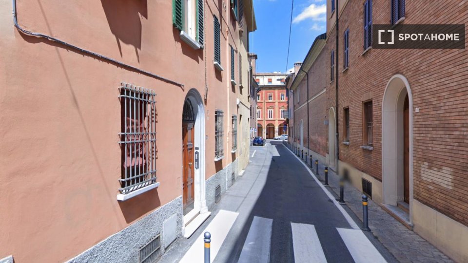 Immagine 10 di Camera condivisa in affitto  in Via Palestro a Bologna
