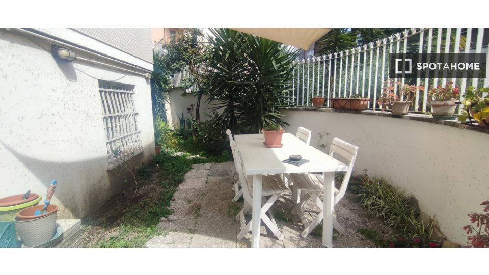 Immagine 16 di Ufficio in affitto  in Via S. Pio V a Roma