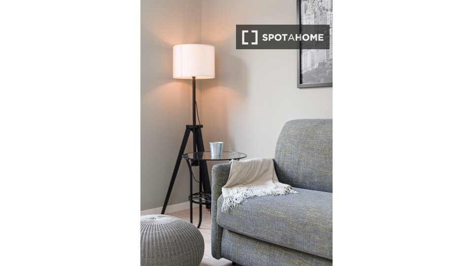 Immagine 5 di Ufficio in affitto  in Via Gressoney a Milano