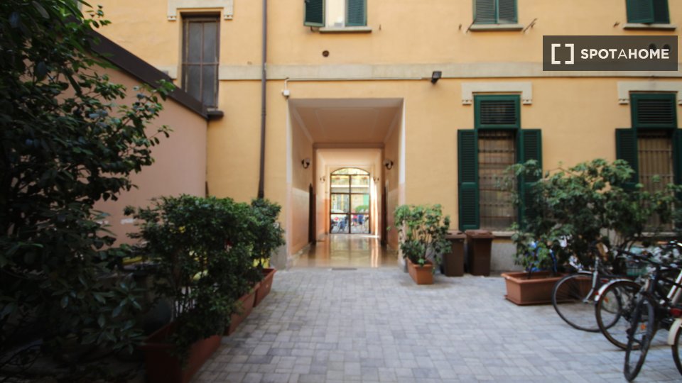 Immagine 8 di Appartamento in affitto  in Via Lodovico Castelvetro a Milano