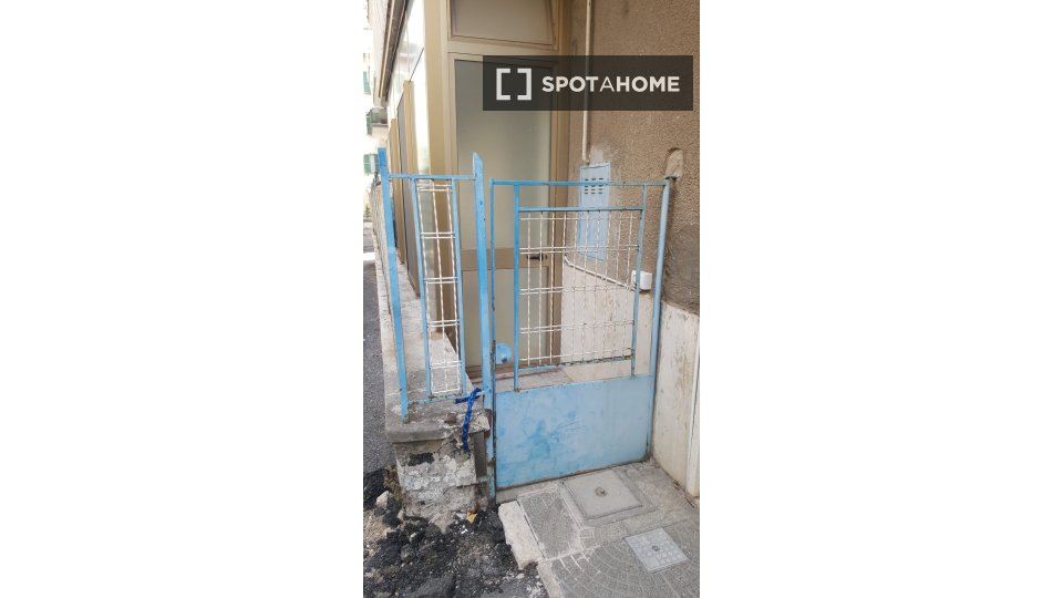 Immagine 3 di Ufficio in affitto  in Via dei Platani a Roma