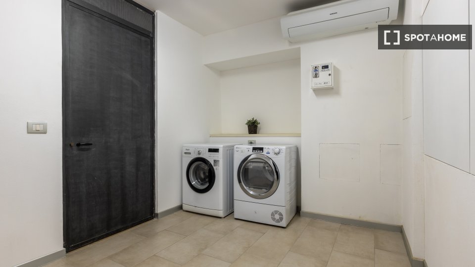 Immagine 7 di Appartamento in affitto  in Via Broglio a Milano