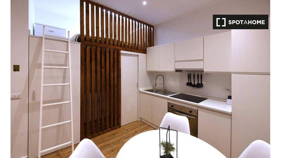 Immagine 8 di Ufficio in affitto  in Via Siro Capsoni a Milano