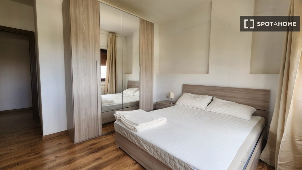 Immagine 18 di Camera condivisa in affitto  in Largo Luigi Antonelli a Roma