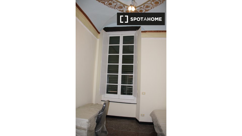 Immagine 10 di Camera condivisa in affitto  in Piazza del Campo a Genova