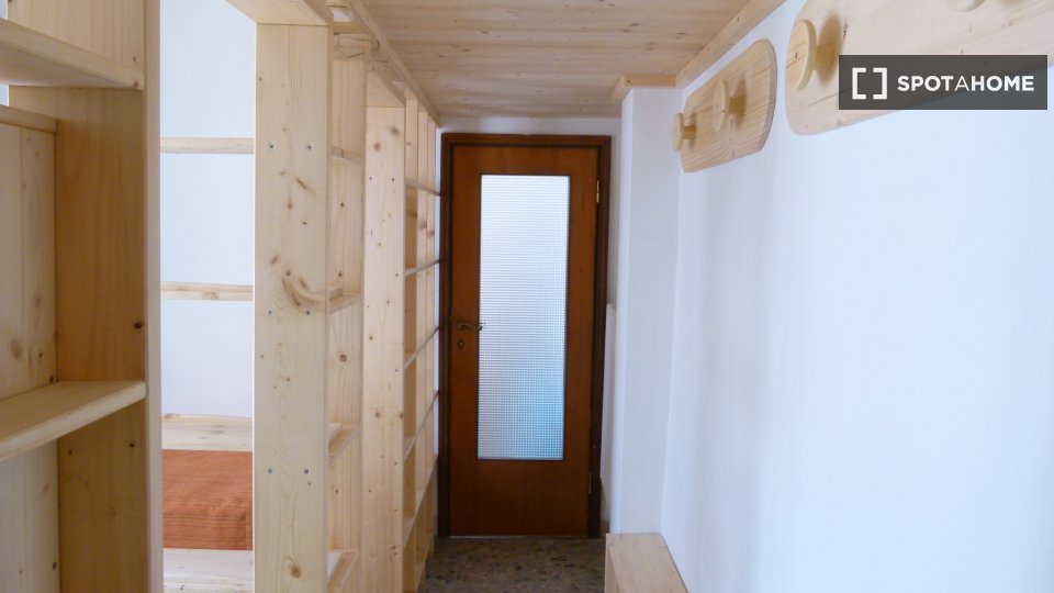 Immagine 9 di Camera condivisa in affitto  in Via Palestro a Bologna