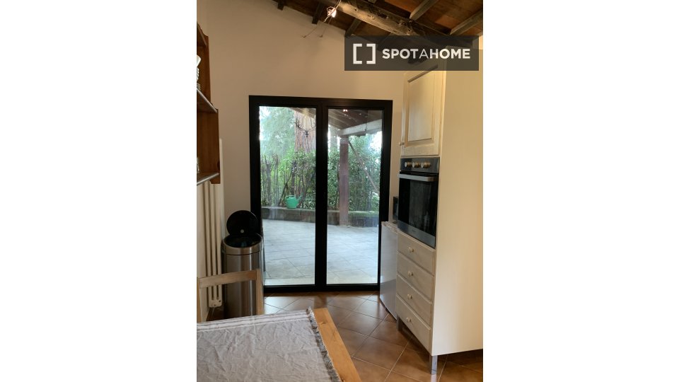 Immagine 7 di Appartamento in affitto  in Via Cassia a Roma