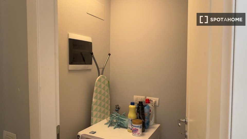 Immagine 13 di Ufficio in affitto  in Piazza della Repubblica a Milano