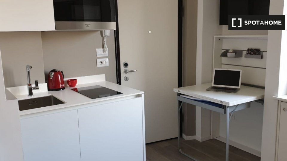 Immagine 12 di Ufficio in affitto  in Via Ruggero Boscovich a Milano