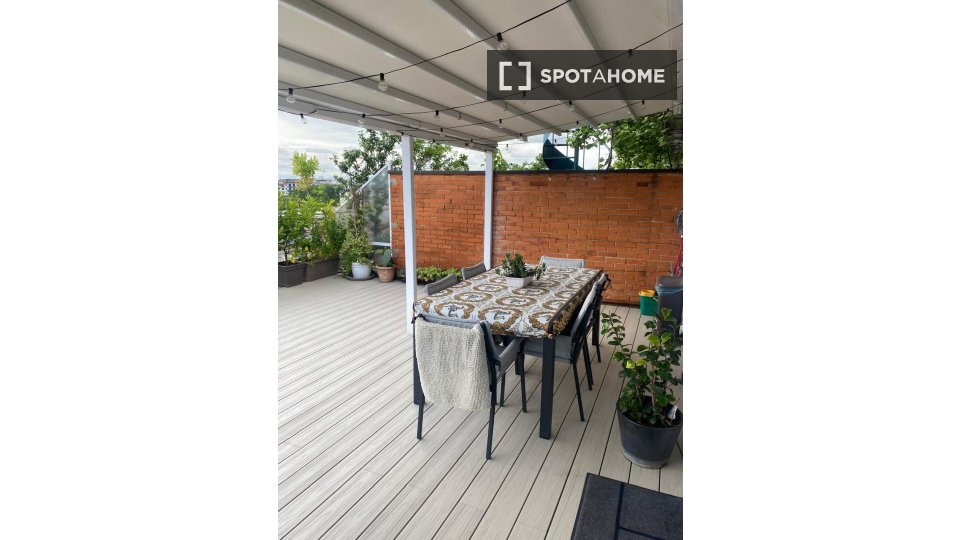 Immagine 12 di Appartamento in affitto  in Via Andrea Solari a Milano