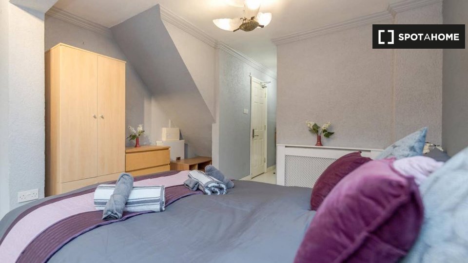 Immagine 13 di Ufficio in affitto  in Watford General Suites GFF Apartment a Watford