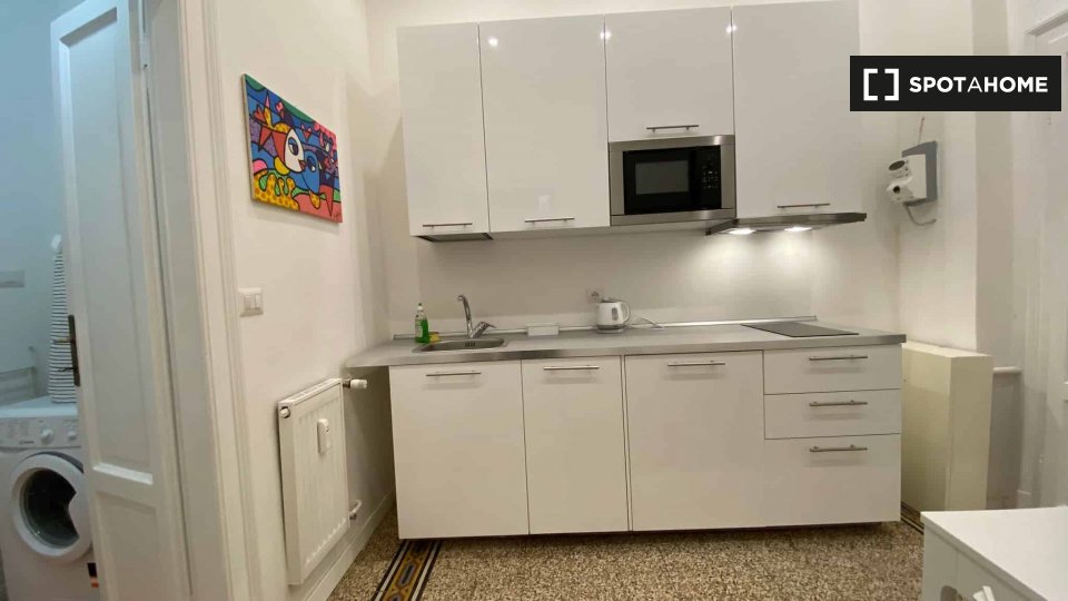 Immagine 2 di Appartamento in affitto  in Via Trebbia a Milano