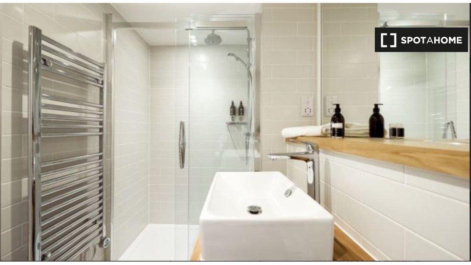 Immagine 8 di Appartamento in affitto  in King's Stables Rd a Old Town