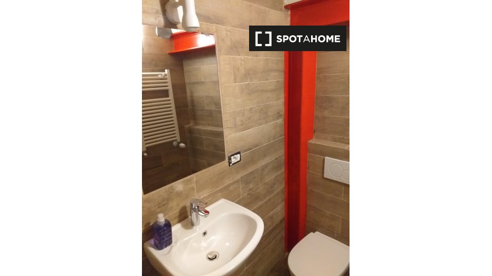 Immagine 8 di Ufficio in affitto  in Via Zamboni a Bologna