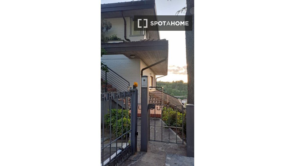 Immagine 12 di Appartamento in affitto  in Via Francesco Orsoni a Bologna