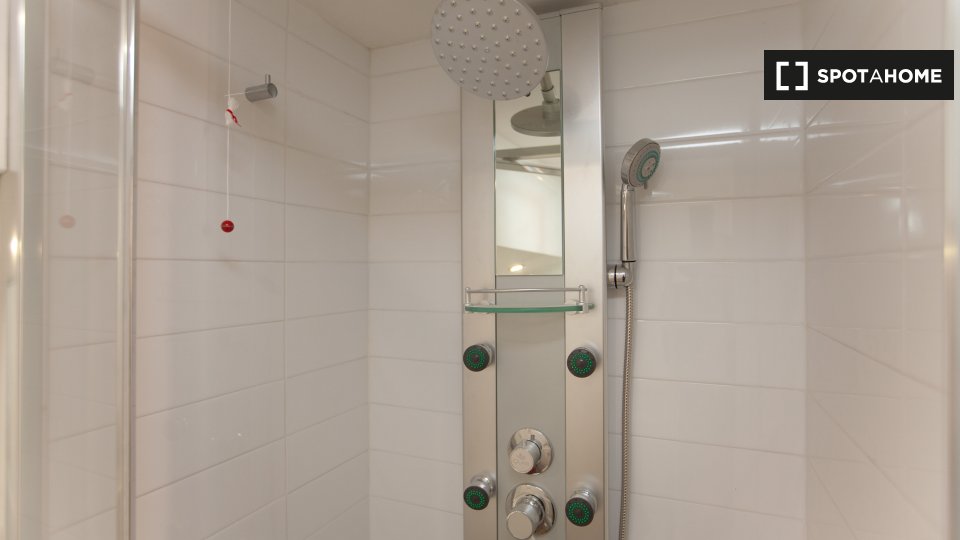 Immagine 14 di Appartamento in affitto  in Via del Beato Angelico, 00186 Roma RM, Italy a Roma