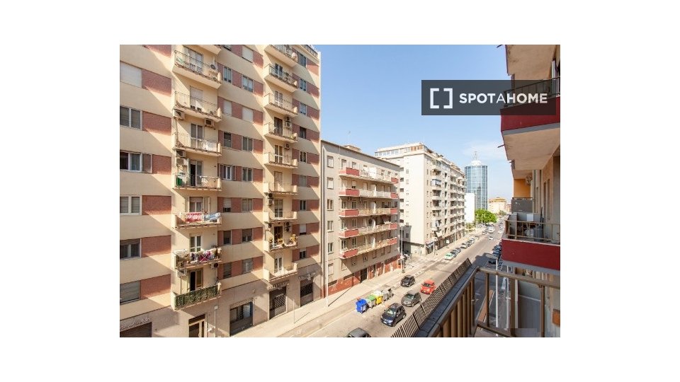 Immagine 10 di Camera condivisa in affitto  in Via dei Giudicati n a Cagliari