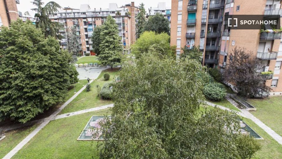 Immagine 11 di Camera condivisa in affitto  in Via dei Mandorli Milan a Monza