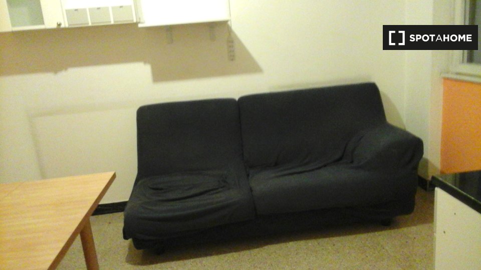 Immagine 16 di Camera condivisa in affitto  in Via Castelbarco a Trento