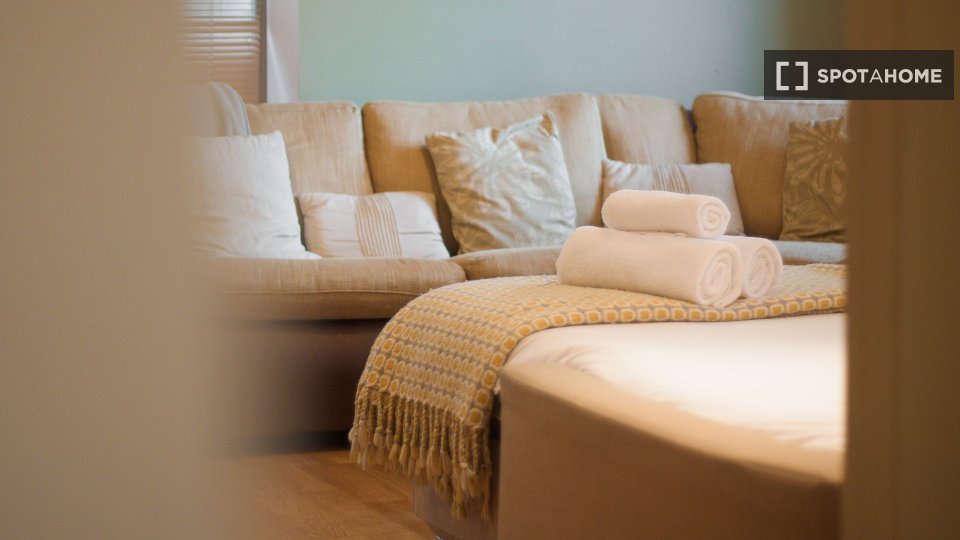 Immagine 2 di Appartamento in affitto  in /8 Old Fishmarket Cl a Old Town