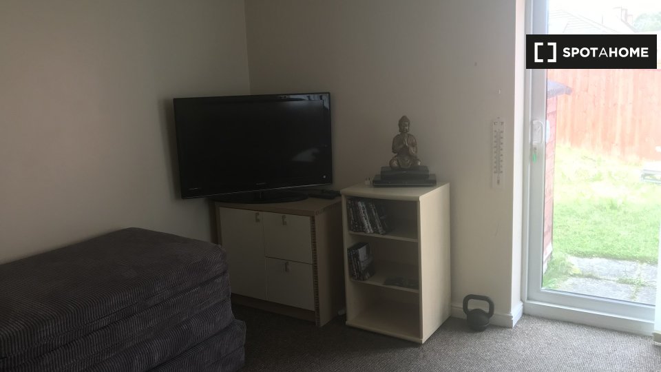 Immagine 9 di Camera condivisa in affitto  in Oakford Cl a 