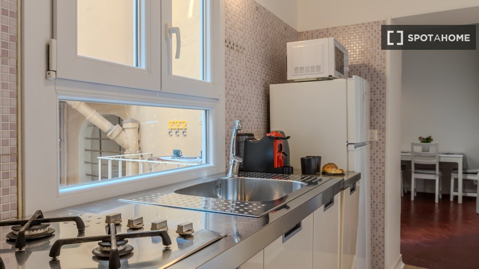 Immagine 9 di Appartamento in affitto  in Via dell'Orso a Roma