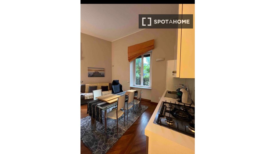 Immagine 1 di Appartamento in affitto  in Via Dario Papa a Milano